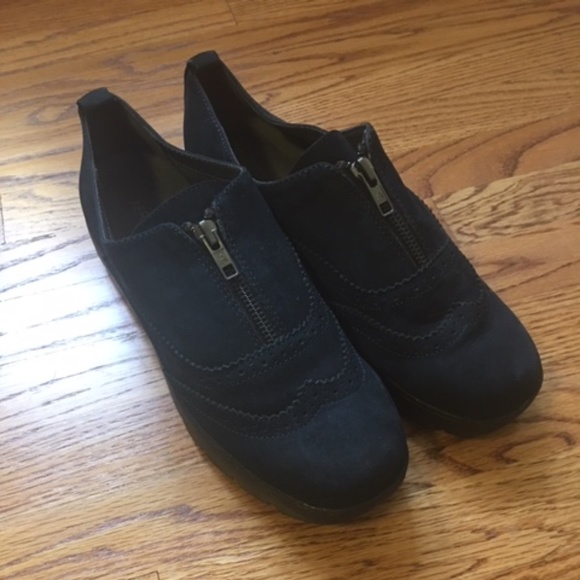 Aerosoles Blue Suede slip-on - Picture 1 of 7